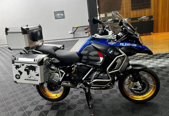 BMW R 1250 GS ADVENTURE PREMIUM RALLYE BMW R 1250 GS ADVENTURE PREMIUM RALLYE